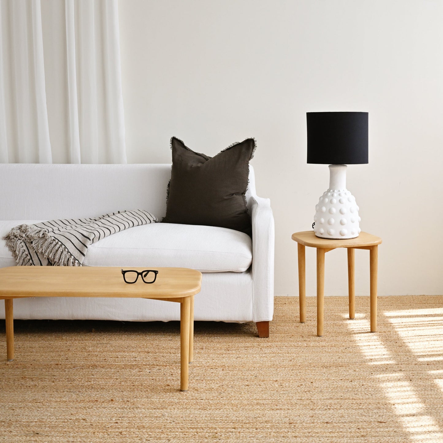 White Dots Terracotta Table Lamp