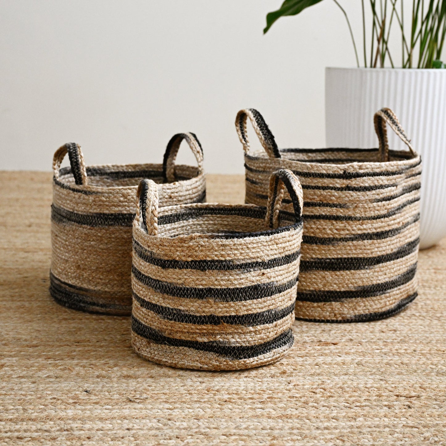 Mono Striped Basket